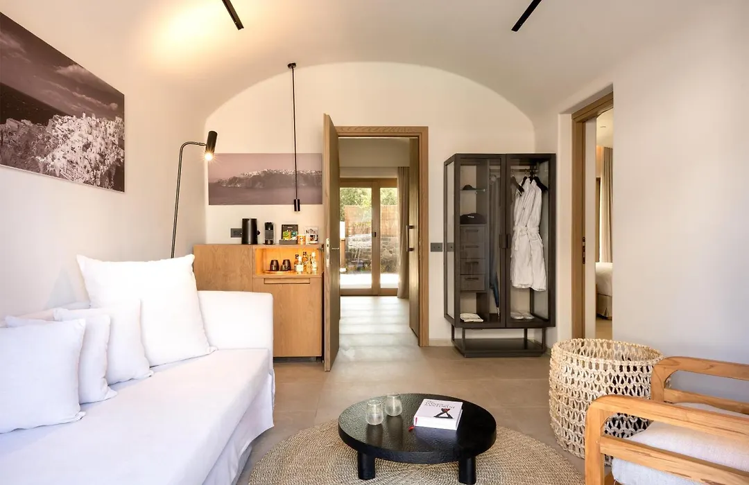 Radisson Blu Zaffron Resort, Santorini (Adults Only)-1