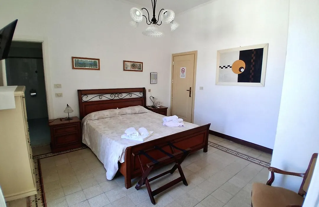 Albergo Regina-1