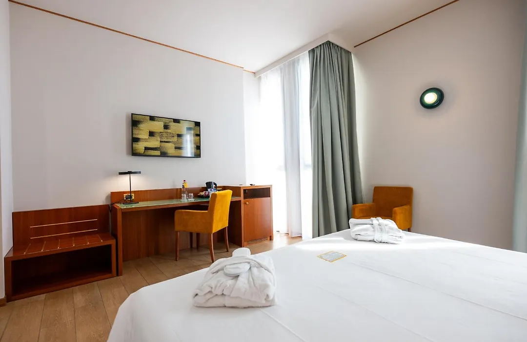 Voco Parma & Congressi By Ihg-1