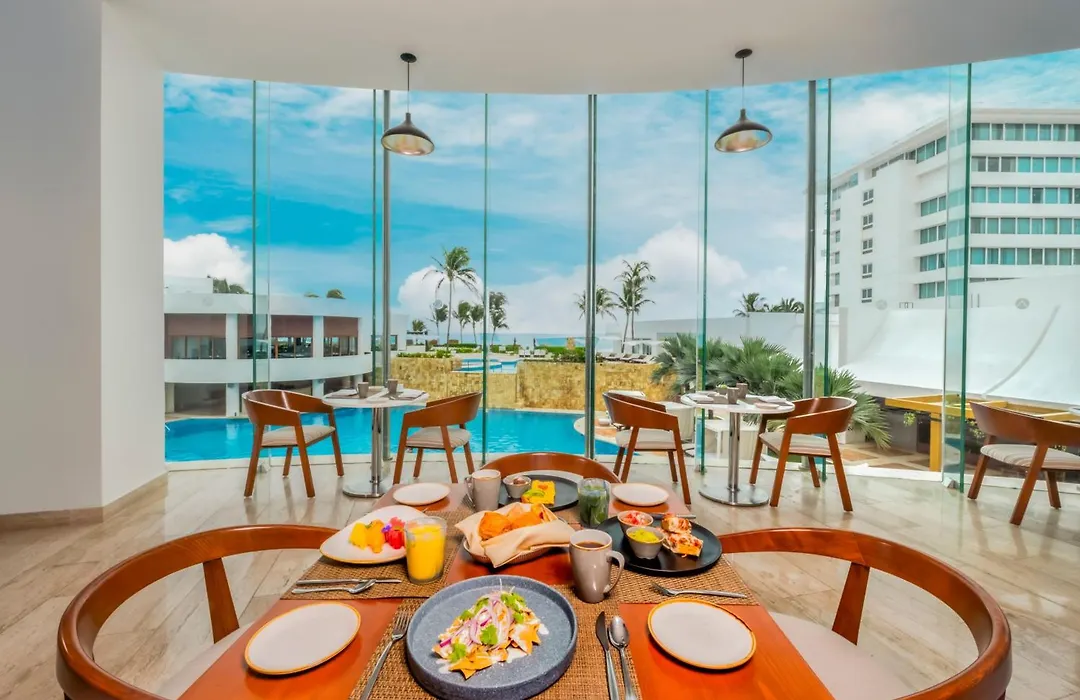 Krystal Grand Cancun All Inclusive-1