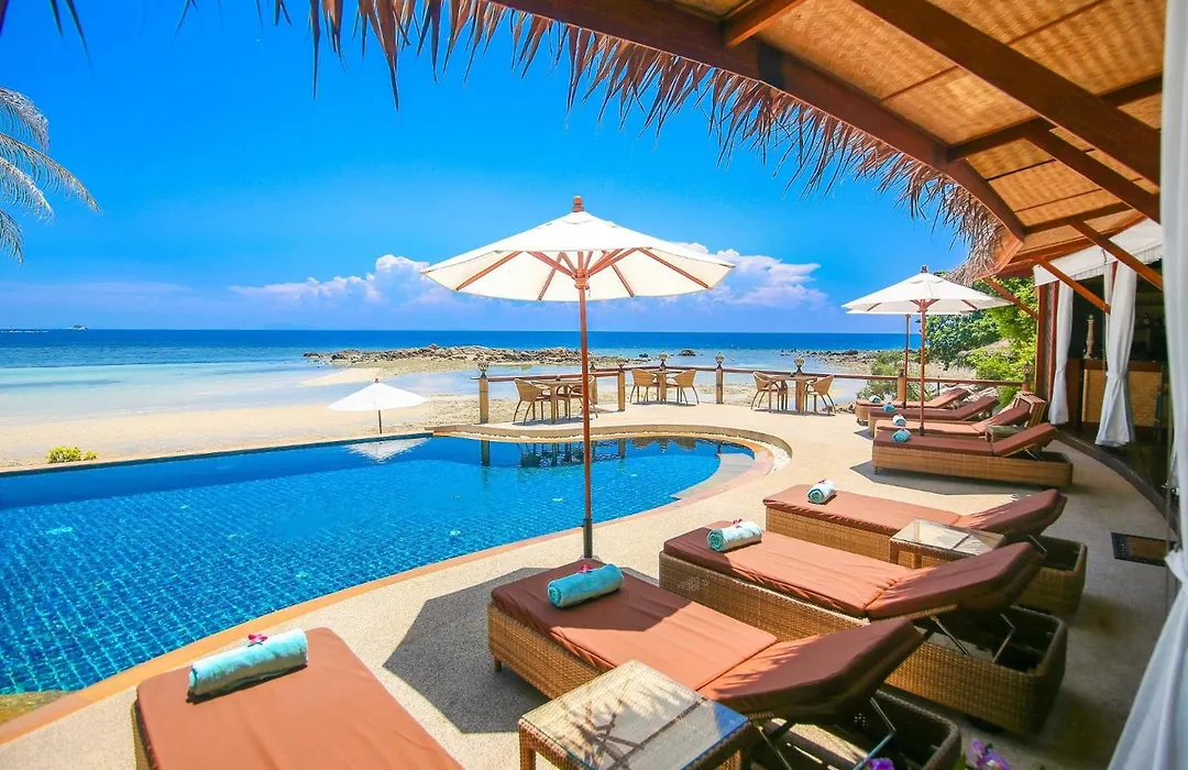 Beyond The Blue Horizon Boutique Bungalows-1