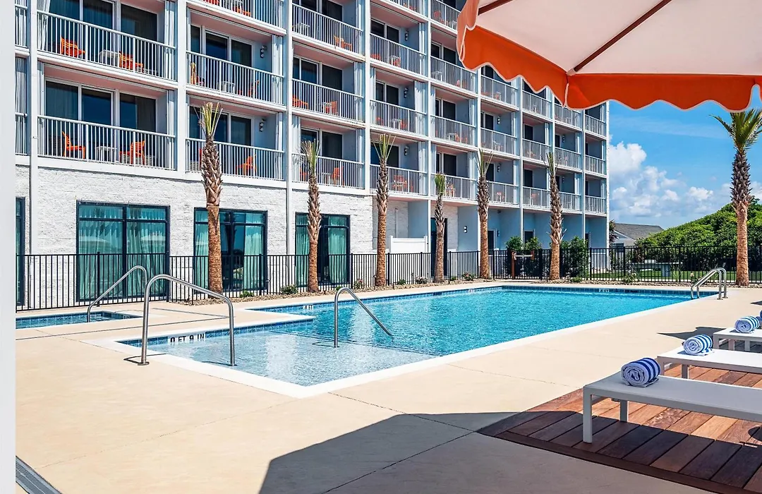 Golden Sands Carolina Beach Oceanfront, Tapestry By Hilton-1