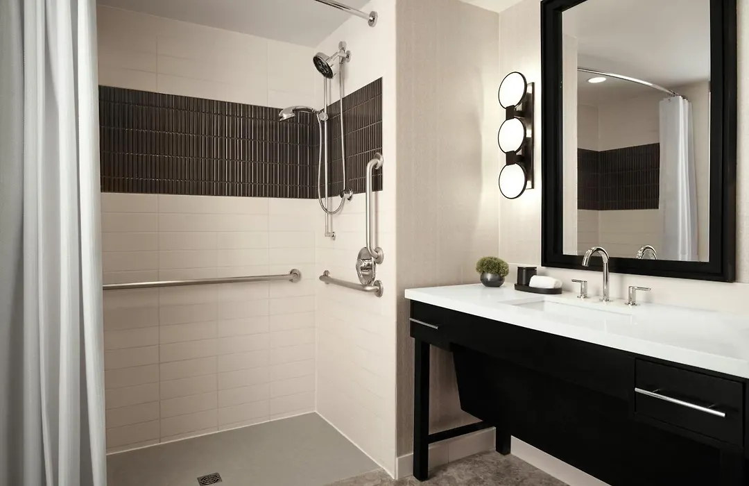 Loews Chicago Hotel-1