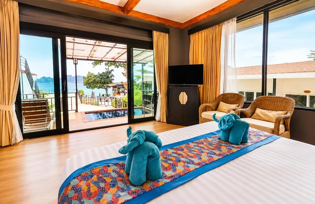 Phi Phi Long Beach Resort & Villa-1