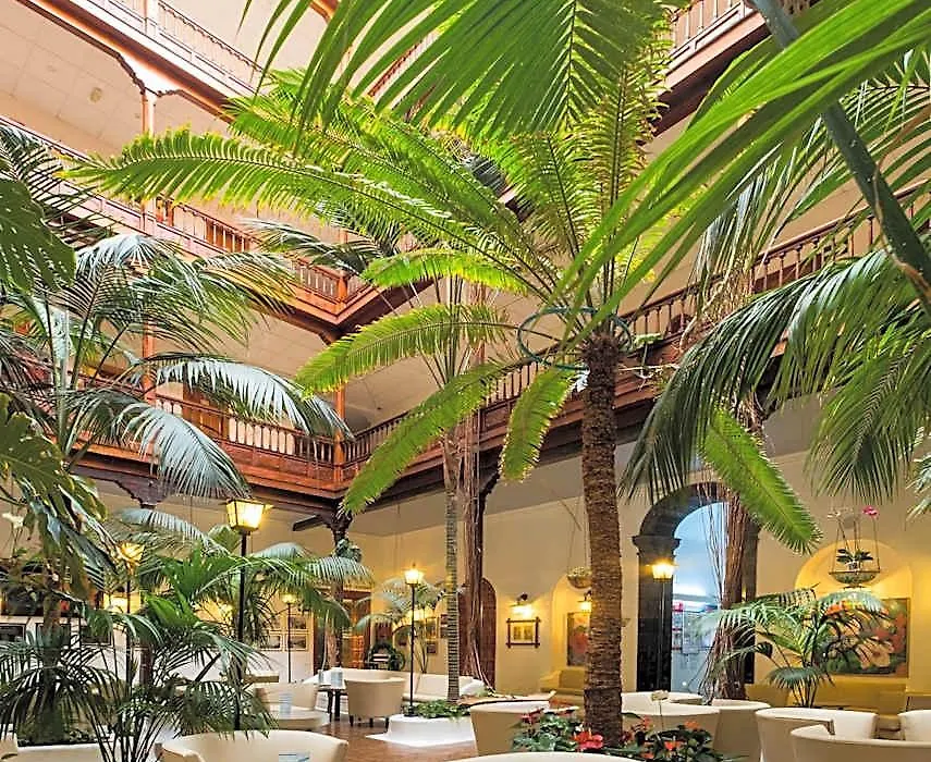 Hotel Monopol-1
