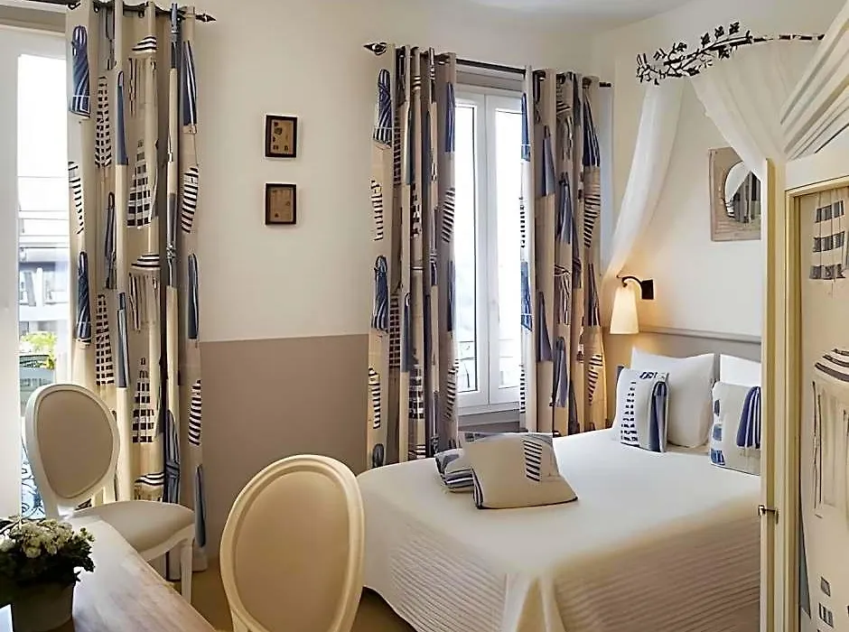 Hotel Le Central-1