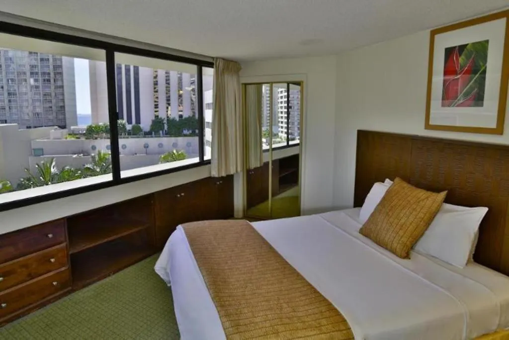 Marina Tower Waikiki-1