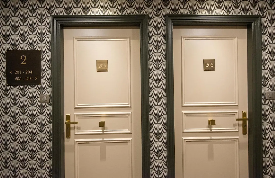 Hotel Carlton-1