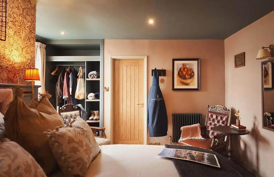 Harbour Inn-1