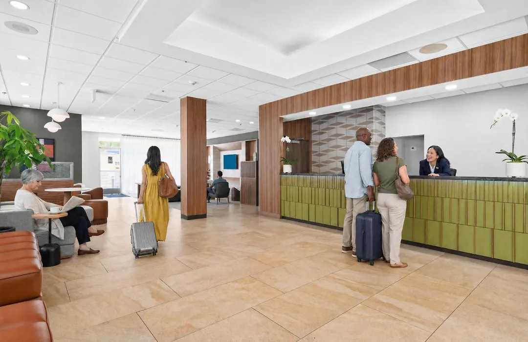 Gateway Hotel Santa Monica-1