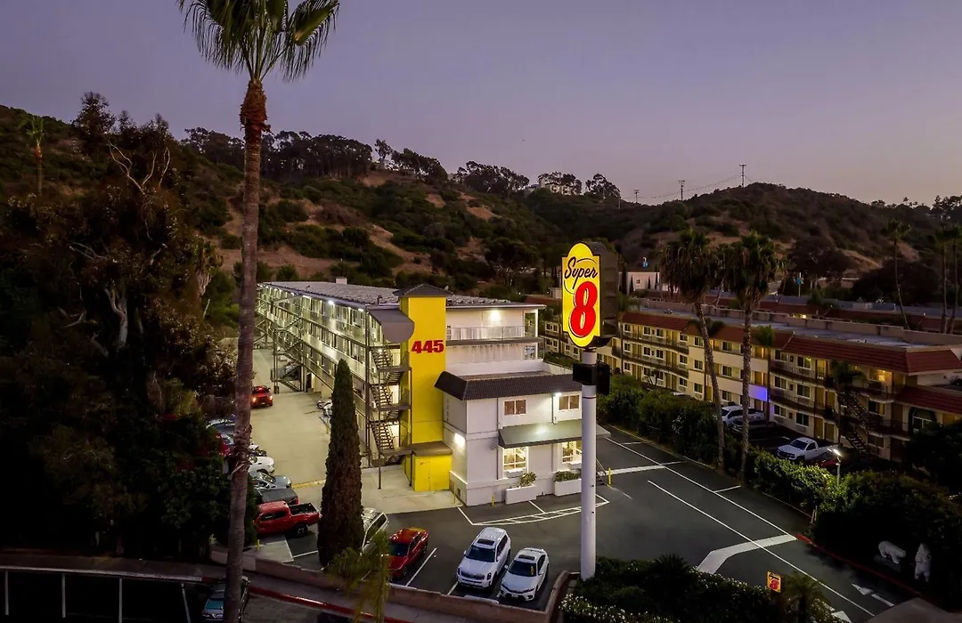Super 8 By Wyndham San Diego Hotel Circle-1