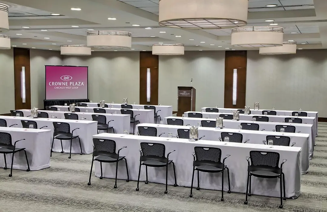 Crowne Plaza - Chicago West Loop By Ihg-1