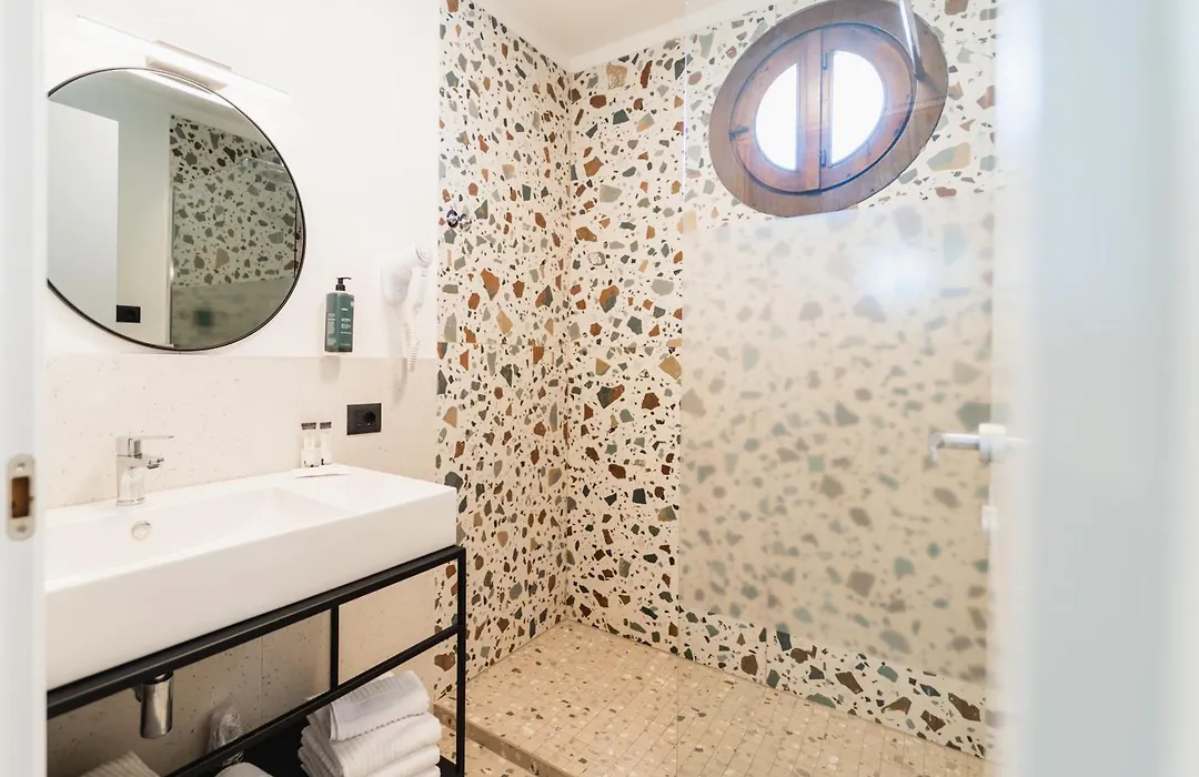 Hotel Delaville Frontemare-1