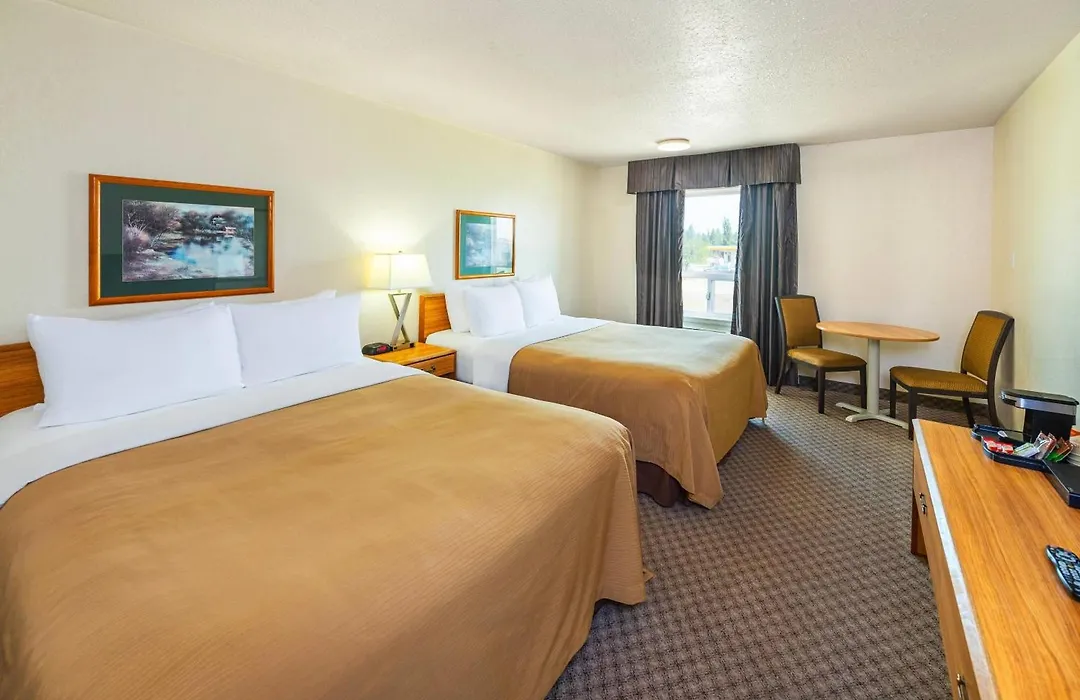 Rodeway Inn-1