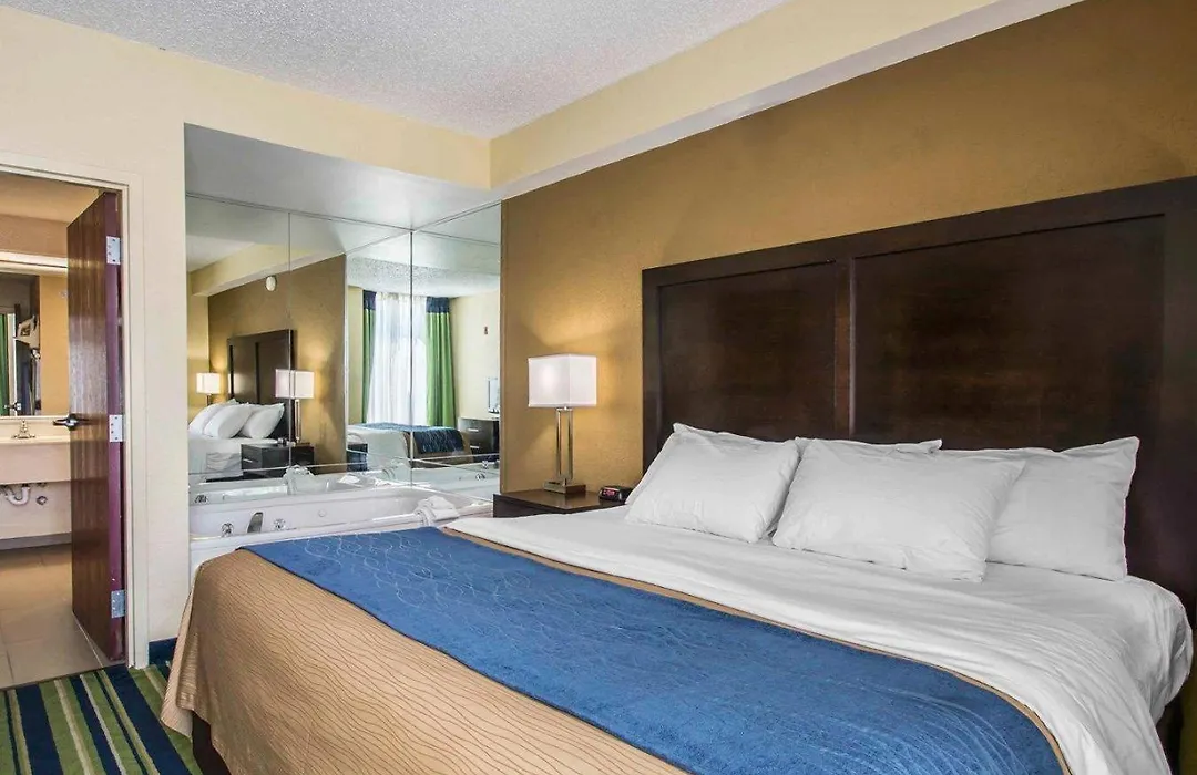 Comfort Inn & Suites Lantana - West Palm Beach South-1
