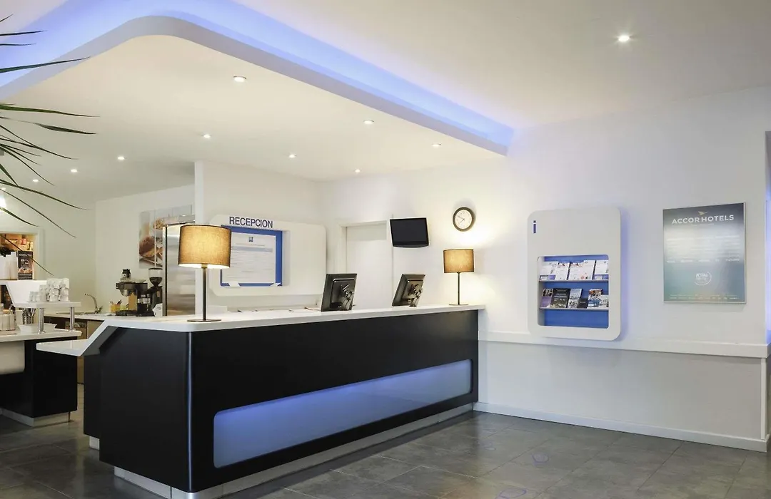Ibis Budget Malaga Centro-1