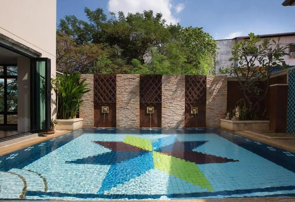Diamond City Place Hotel-1