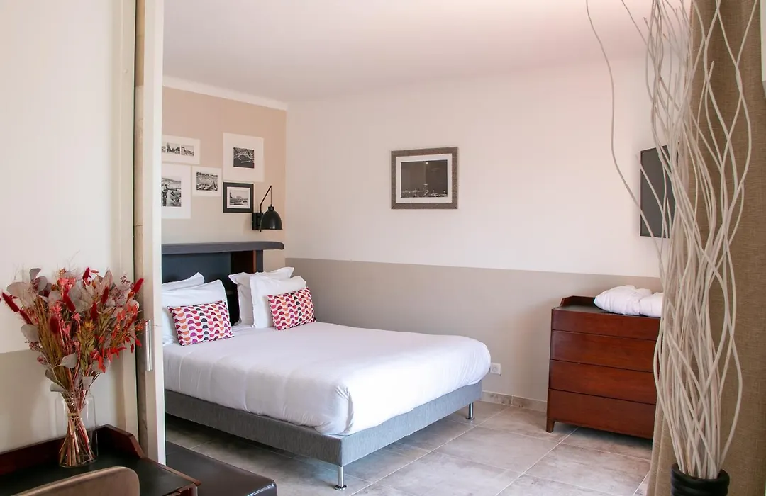 Best Western Plus La Corniche-1