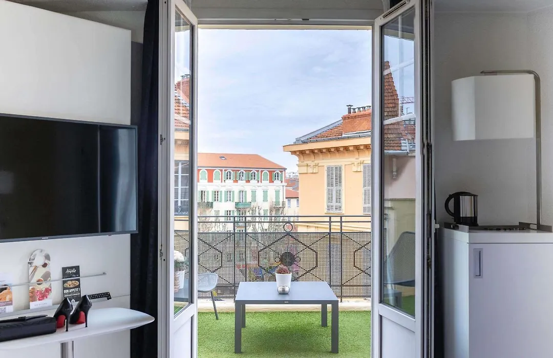 Mercure Nice Centre Grimaldi-1