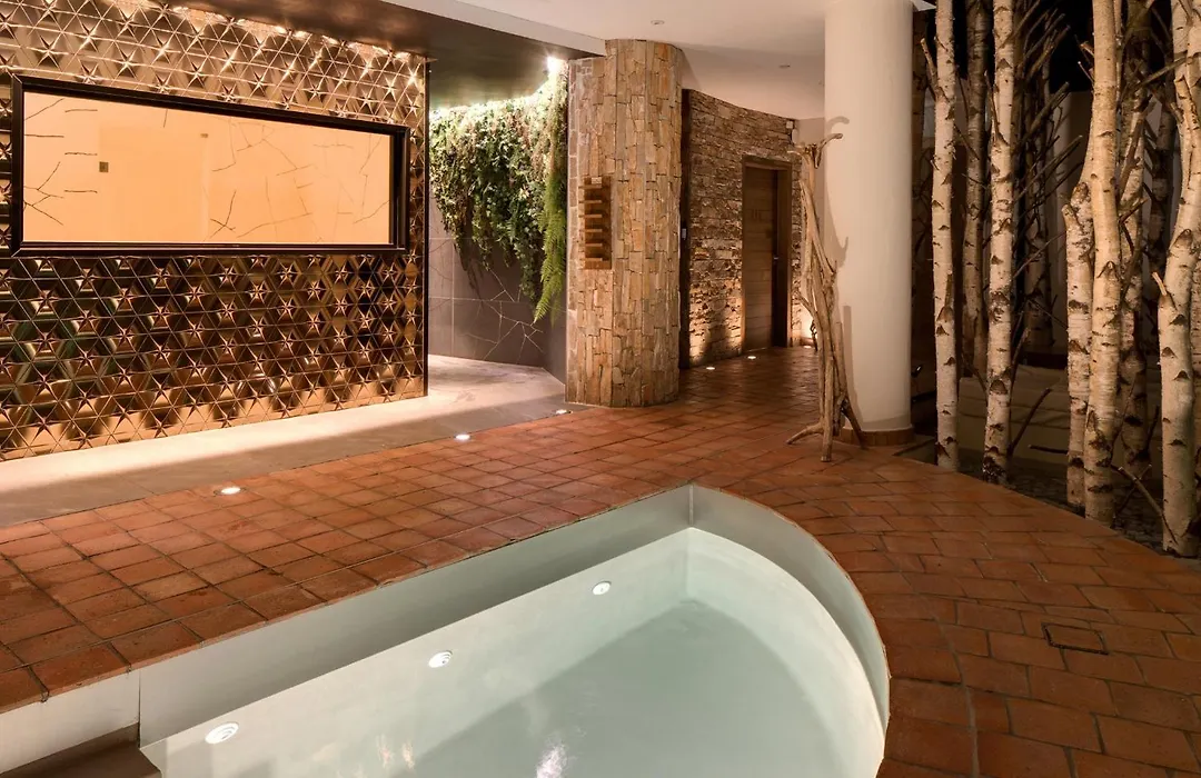 LA CHENEAUDIÈRE - Hôtel Spa - Relais&Châteaux - Restaurant étoilé-1