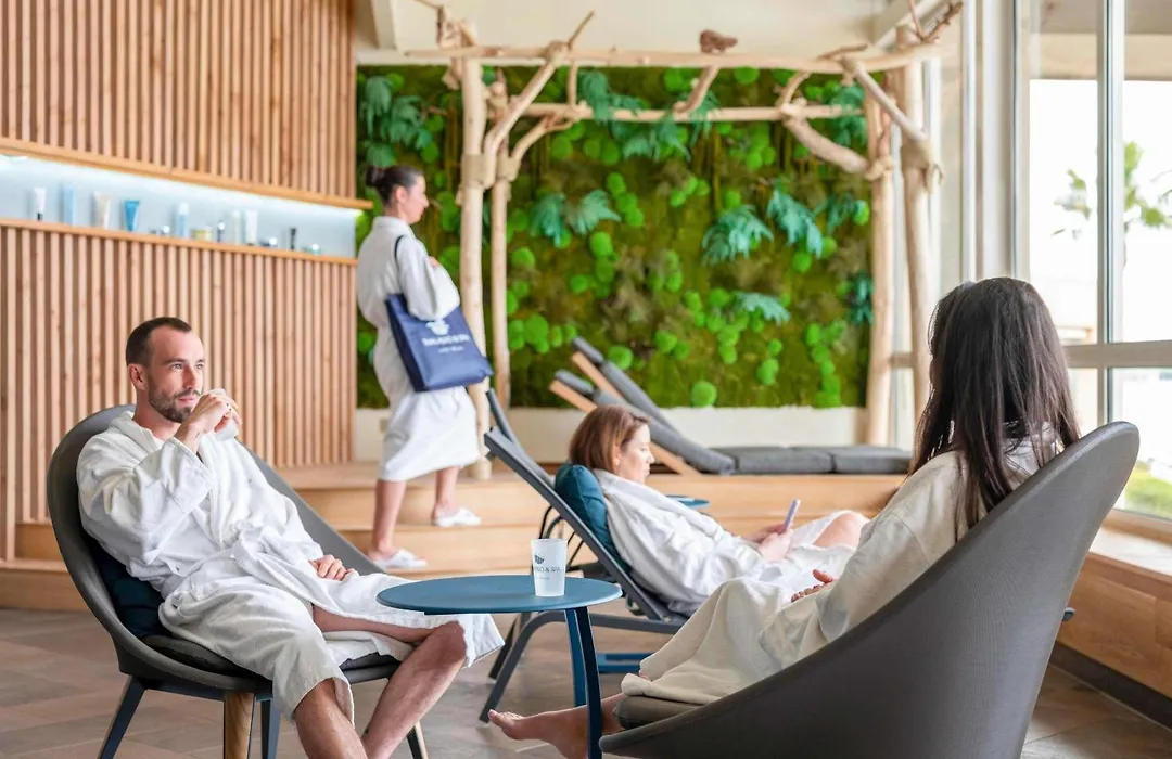 Mercure Thalasso & Spa Port Frejus-1