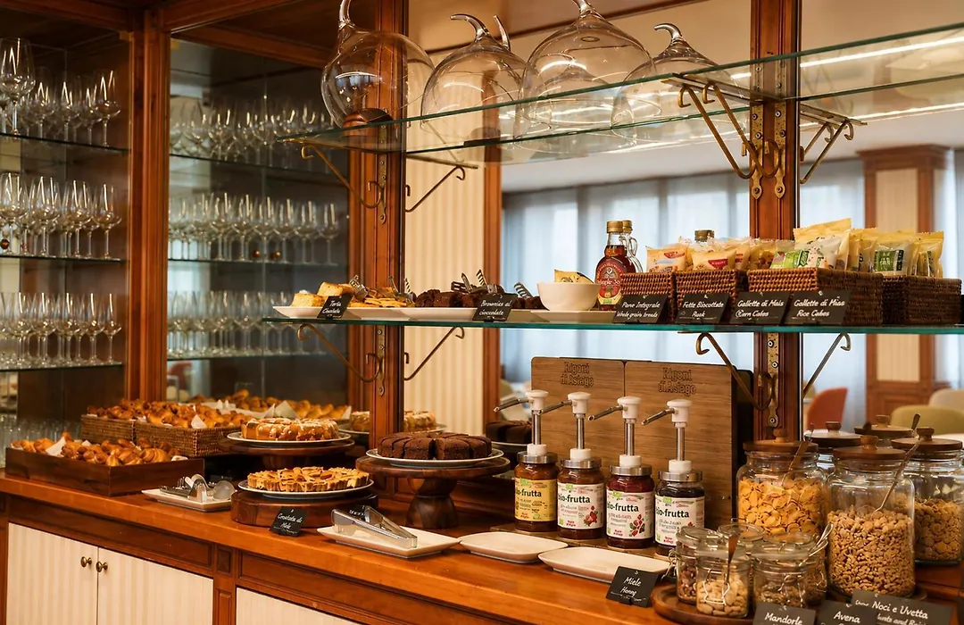 Lvg Hotel Collection - La Bussola-1