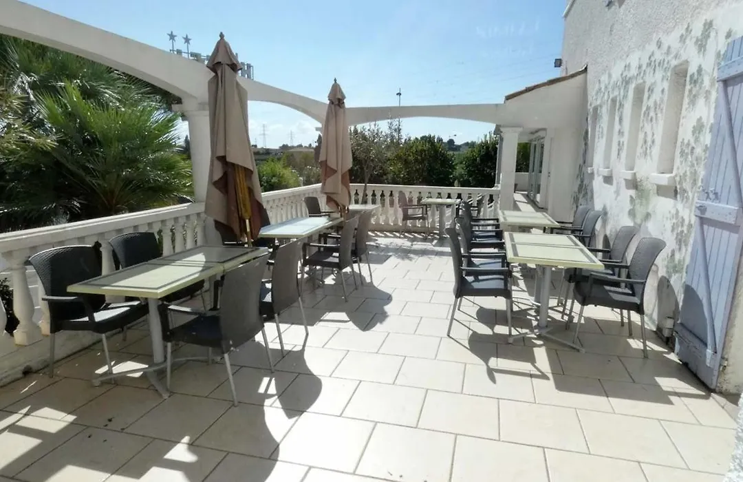 Logis Le Sarac Hotel-1