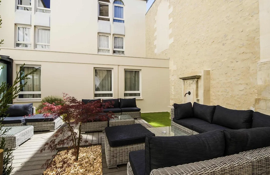 Ibis La Rochelle Vieux Port Centre-1