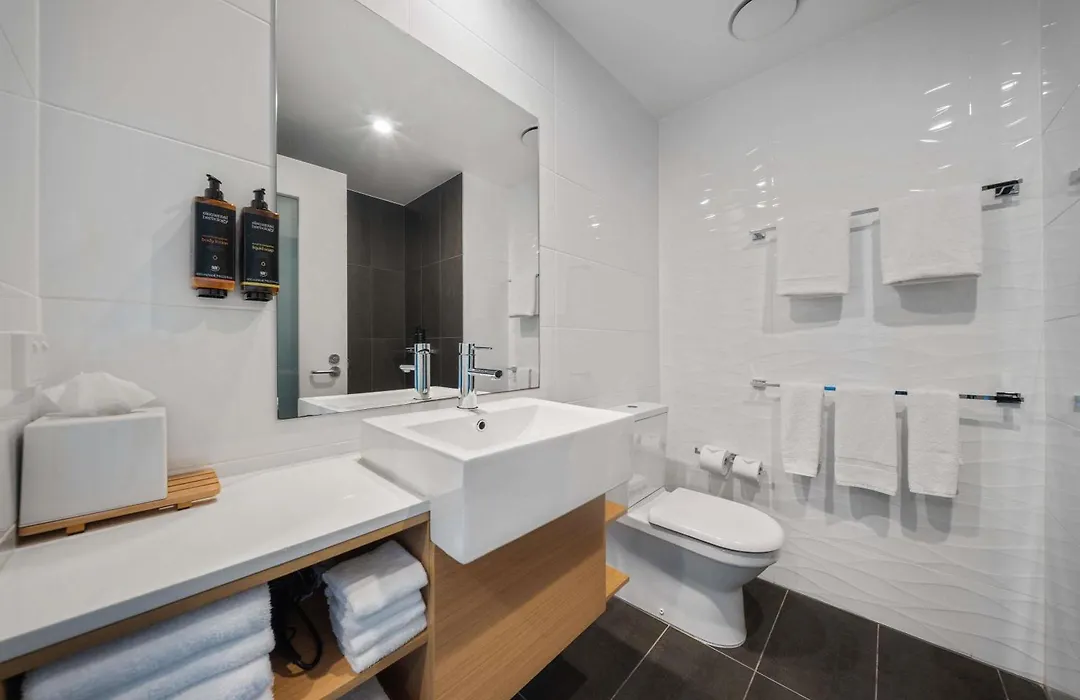 Mercure Newcastle Airport-1