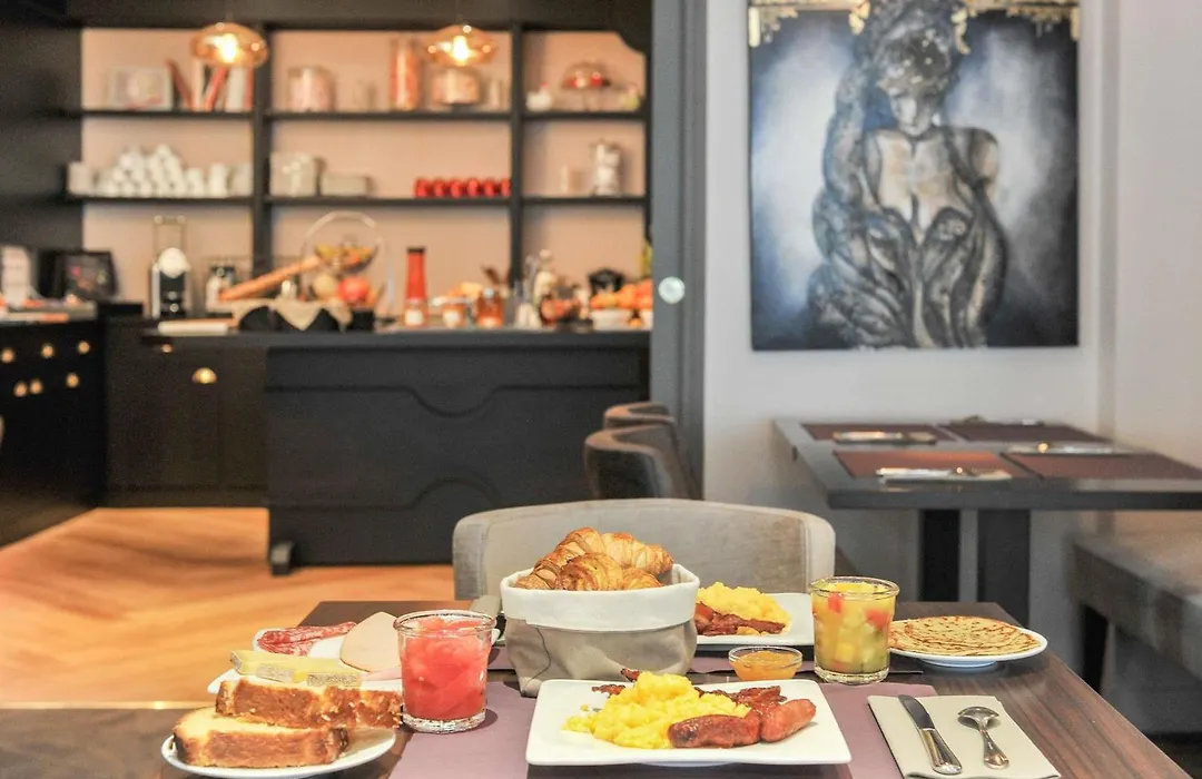 Mercure Paris Saint Cloud Hippodrome-1
