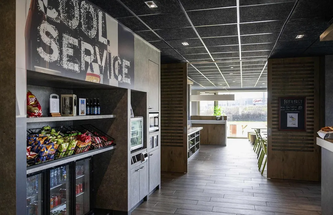 Ibis Budget Oostende Airport-1