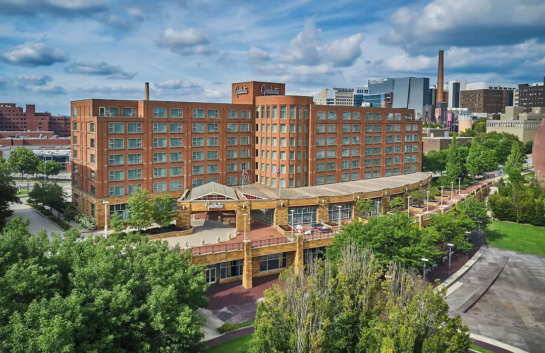 Graduate By Hilton Cincinnati-1