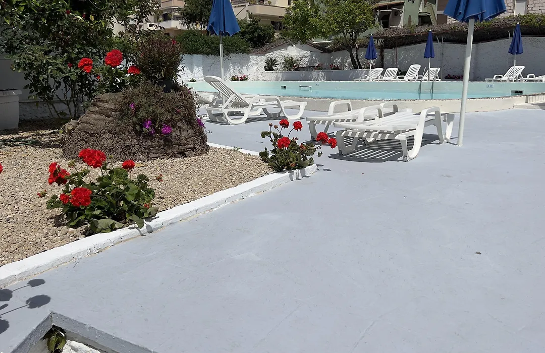 Hotel Riviera-1