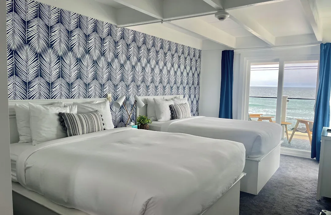 Grand View Hotel-1
