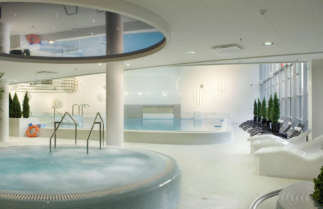 Park Inn By Radisson Meriton Conference & Spa Hotel Tallinn-1