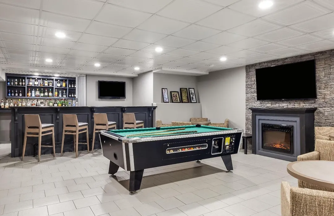Days Inn By Wyndham Leamington-1