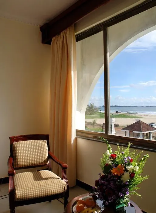 Paradise Isle Beach Resort-1