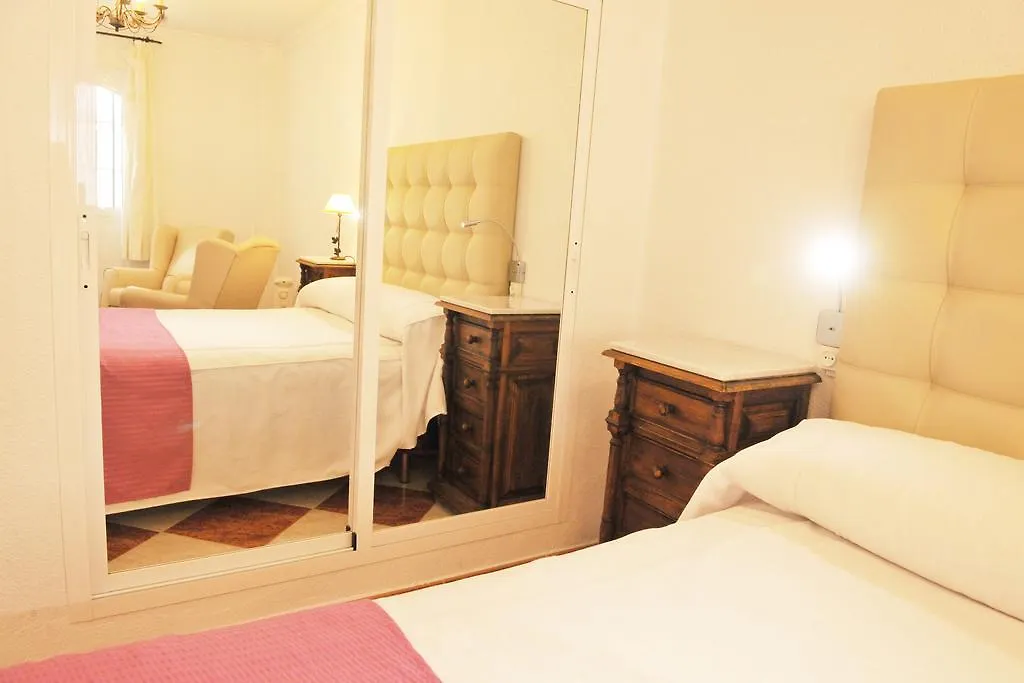Hostal Puerto Lepe-1