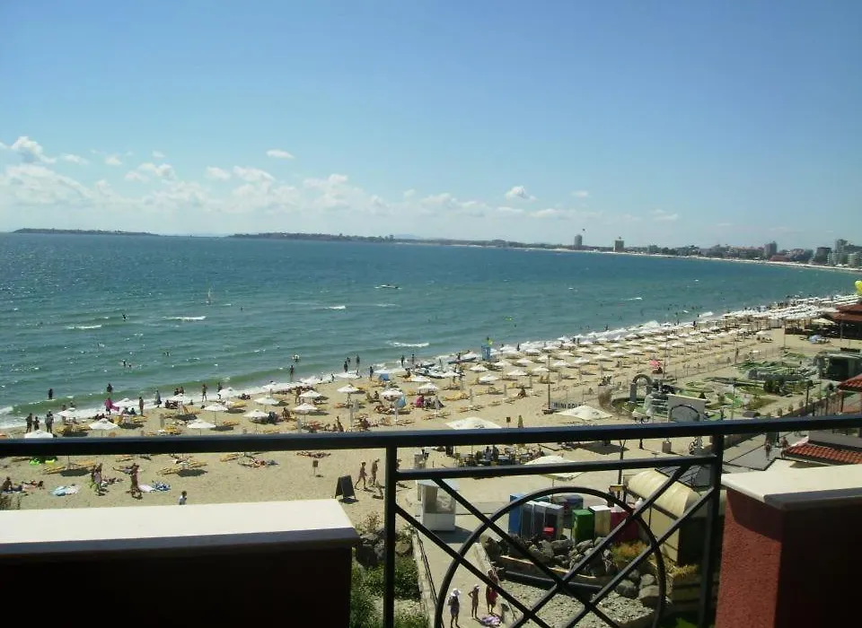 Carina Beach-1