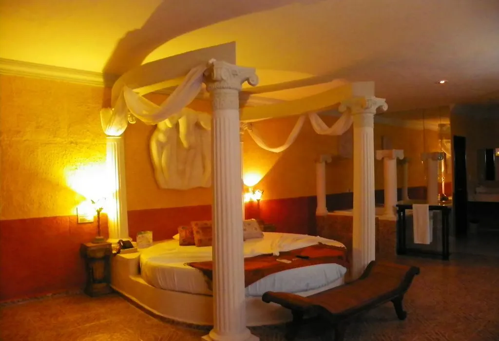 Motel Moon Tematico - Adults Only-1