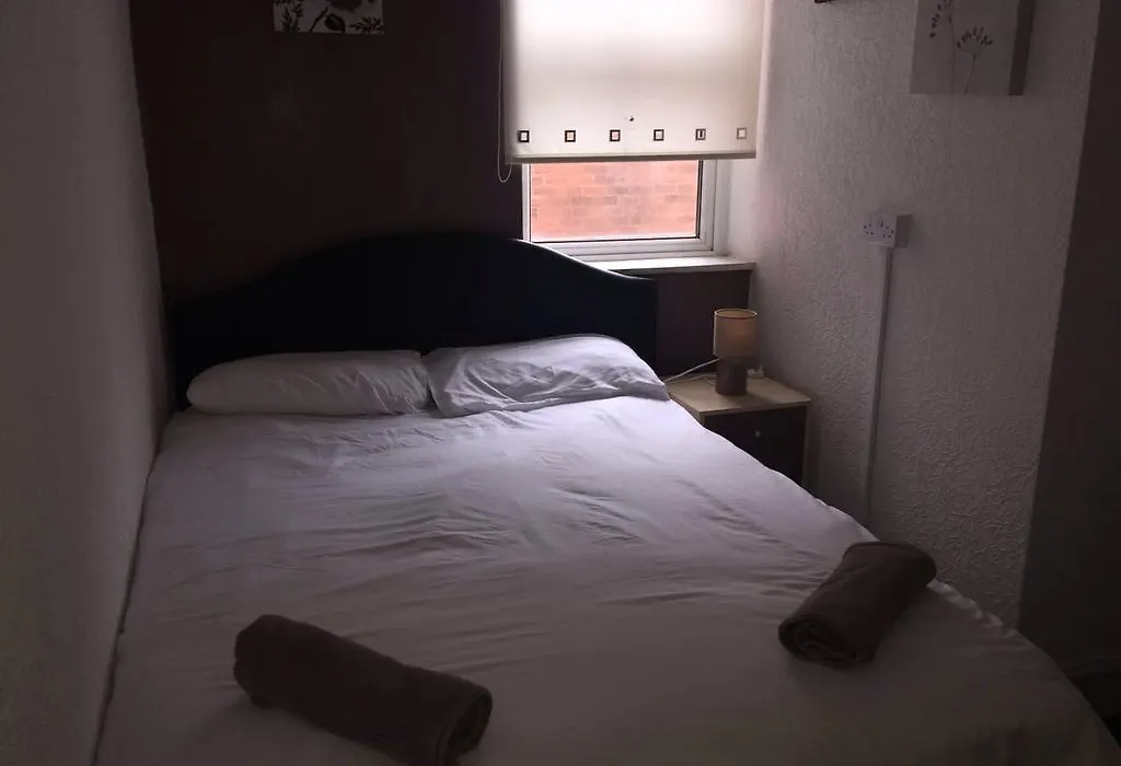 Myroomz New Discovery Hotel-1