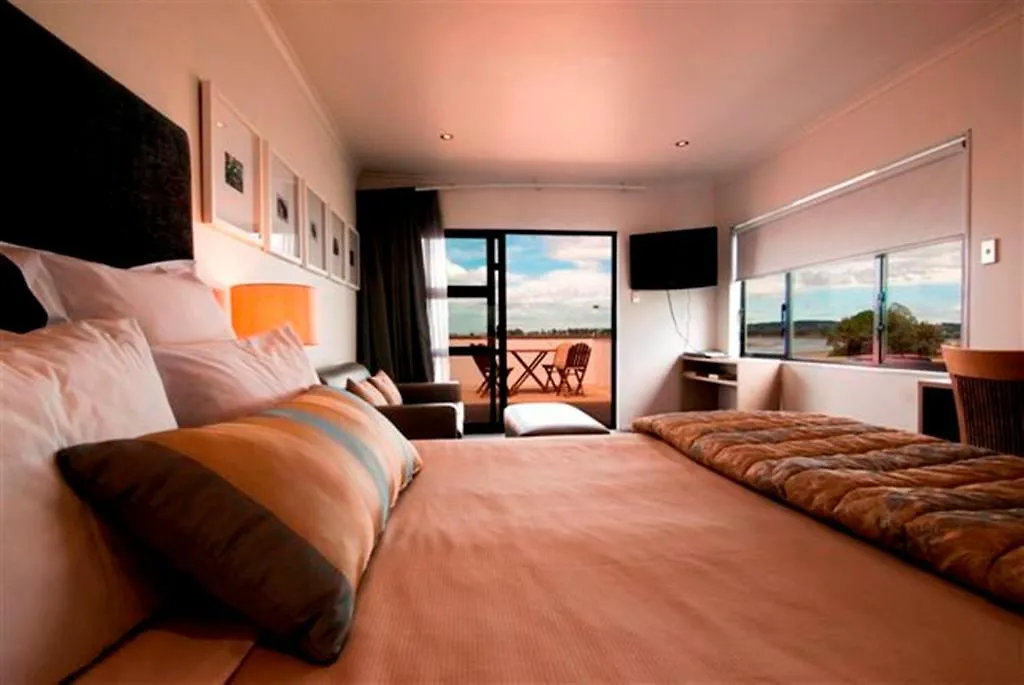 Marineland Beachfront Accommodation-1