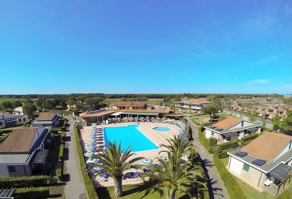 Villaggio Turistico La Cecinella-1