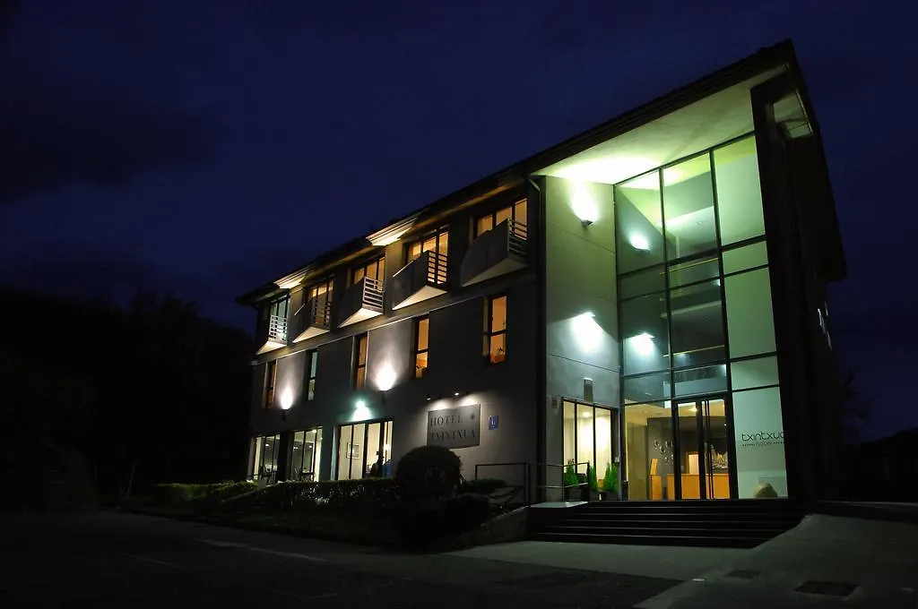 Hotel Txintxua-1