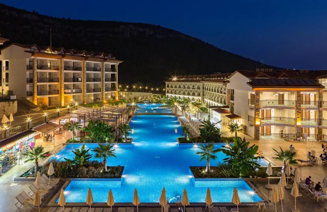 Ramada Resort By Wyndham Akbuk-1