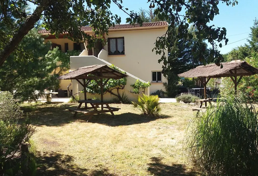 Acacias Hotel Motel-1