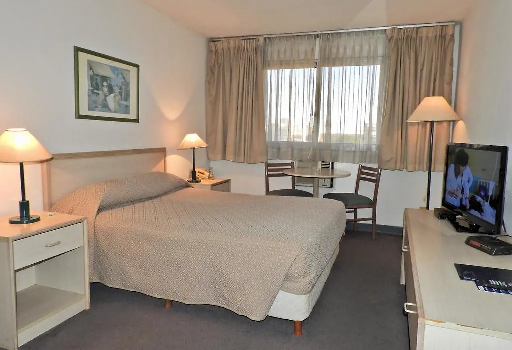 Hotel Tres Cruces-1