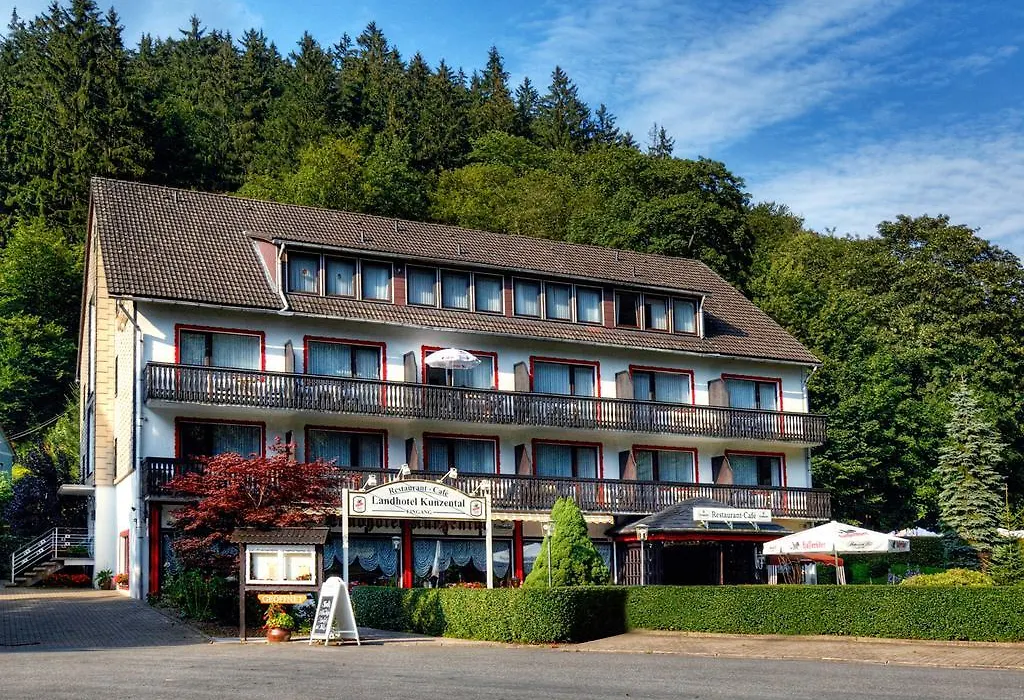 Landhotel Kunzental-1