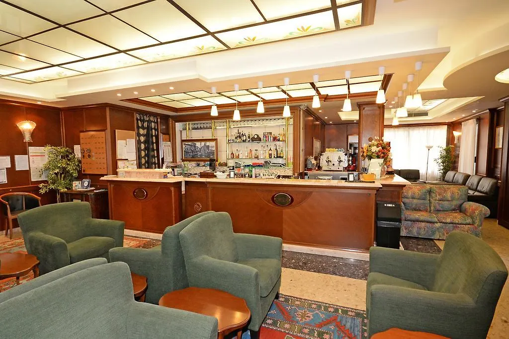 Hotel Al Ragno-1