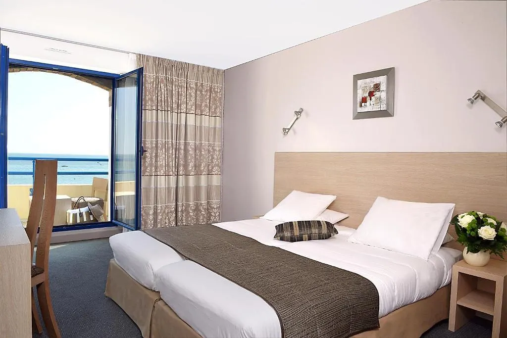 Hotel De La Plage-1